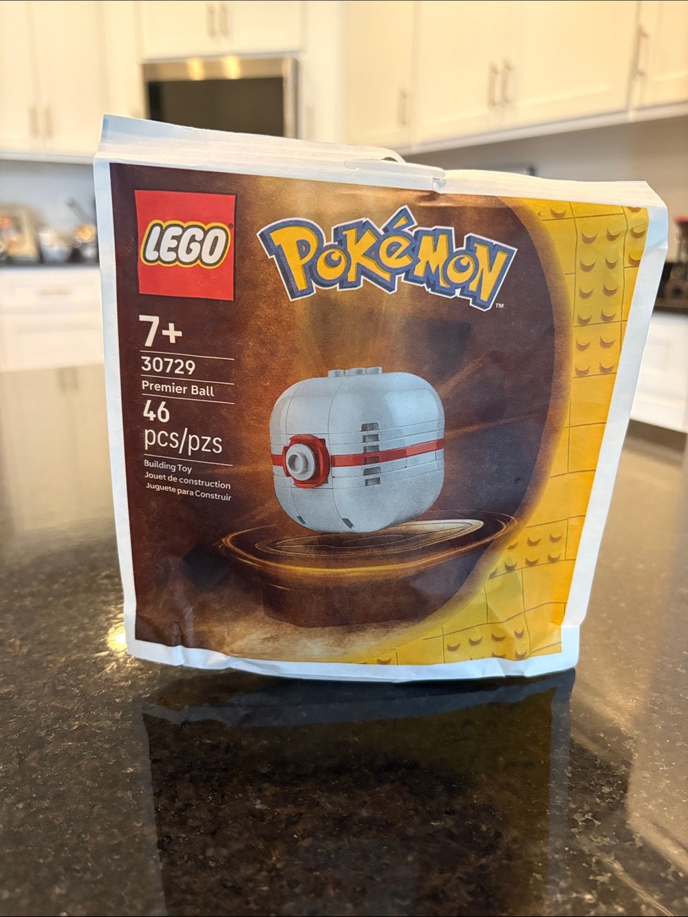 Lego Pokémon Premier Ball Mini Build - White and Red